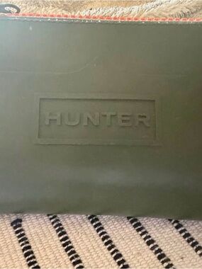 Hunter Olive Green Toiletry Pouch with Embossed Logo